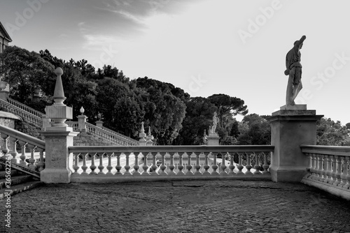 escales de montjuic