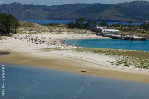 Parque Nacional de las Islas Cíes, playa de las Rodas en Vigo. © Carlos