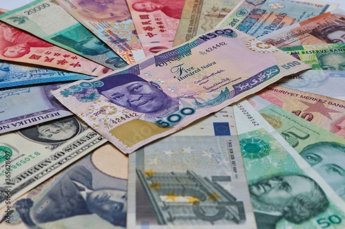 Nigeria Naira and other world currency
