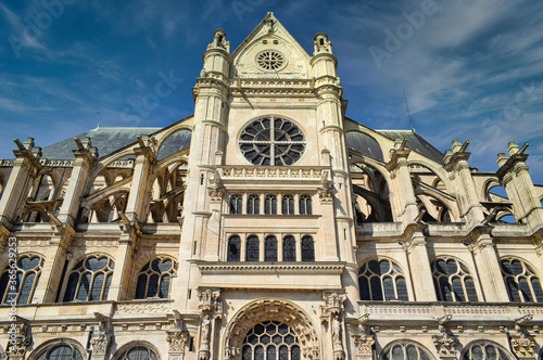 Fachada gotica iglesia de San Eustaquio en Paris, Francia photo