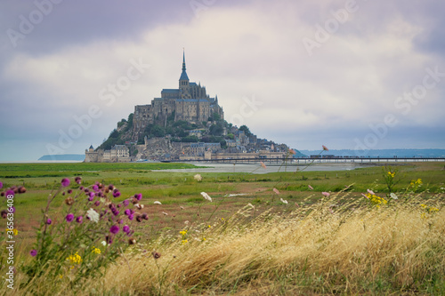 Wallpaper Mural mont saint michel Torontodigital.ca