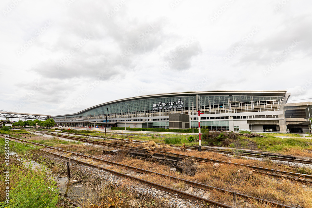 Obraz premium Bang Sue/Thailand-June 26, 2020: Bang Sue Grand Station , the hub of mass railway transportation in Bangkok