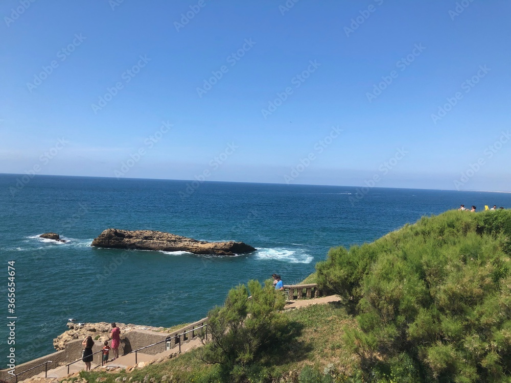 Vue du Rocher de la Vierge à Biarritz