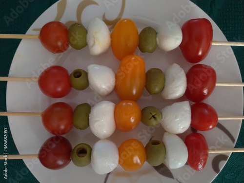 Photos Tomatoes, mozzarella and olives