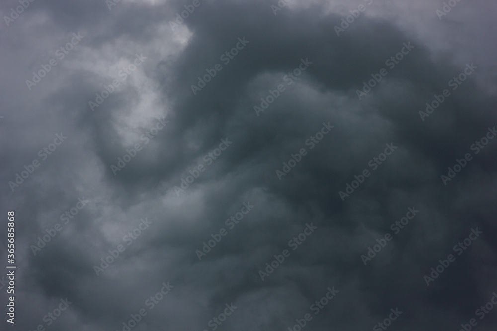 Fototapeta premium dark clouds before a thunderstorm