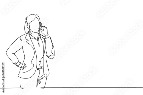 Single continuous line drawing of young happy female customer service worker answering phone call from customer kindly. Helpdesk center care concept one line draw design vector graphic illustration