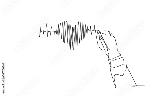 One continuous line drawing of hand drawing human heart beat pulse graph image on whiteboard. Trendy medical health care anatomy concept. Single line draw graphic design vector illustration
