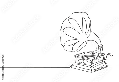 Single continuous line drawing of old retro analog vinyl gramophone with circle wooden desk. Classic vintage music player concept. Musical instrument one line draw design vector graphic illustration