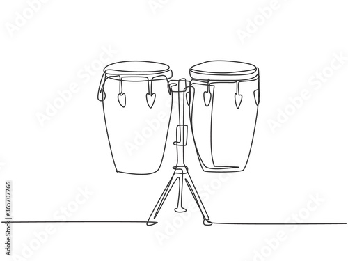 One continuous line drawing of traditional african ethnic drum, bongo. Percussion music instruments concept. Dynamic single line draw graphic design vector illustration