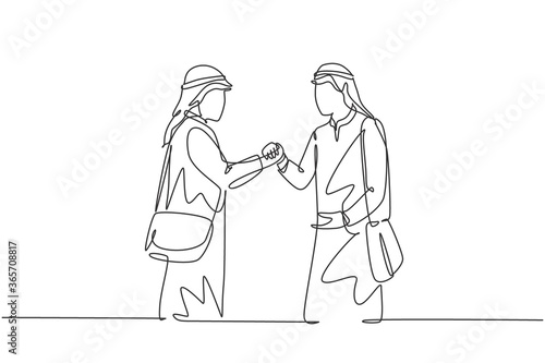 Single continuous line drawing of young muslim hook their hands together to celebrate success. Arab middle east businessmen with kandura, thawb, robe cloth. One line draw design vector illustration