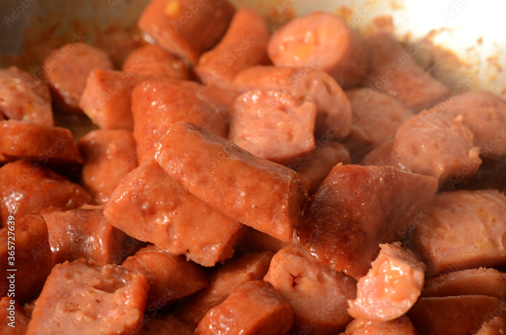 SALAD, PEPPERS, PLUM TOMATOES, GARLIC
SAUSAGES SALAD, PEPPERS, PLUM TOMATOES, GARLIC
SAUSAGES