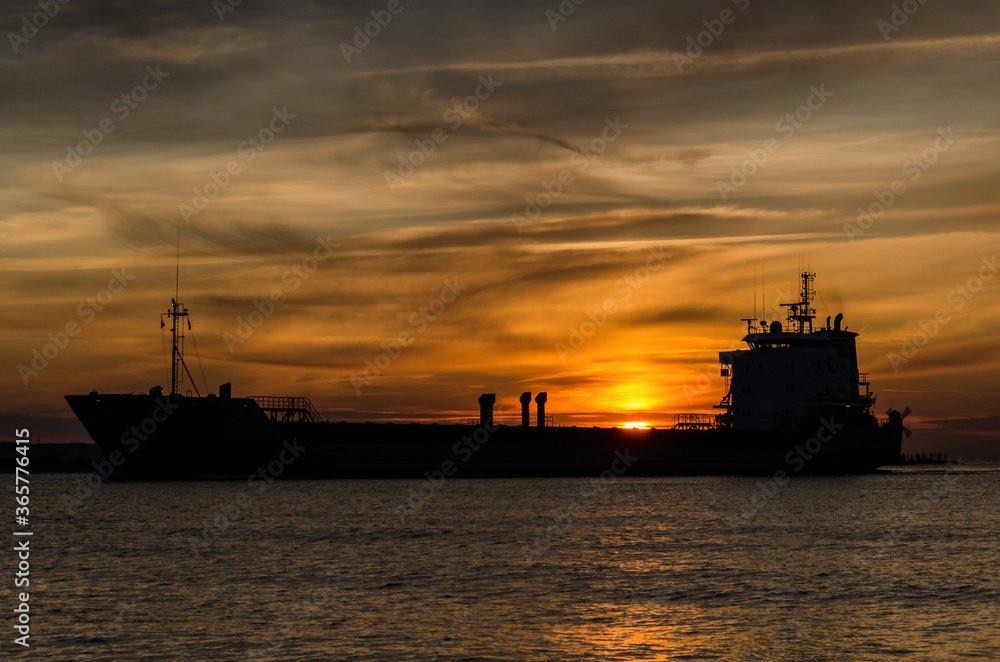 SUNSET OVER THE SHIP - Seascape in a romantic evening