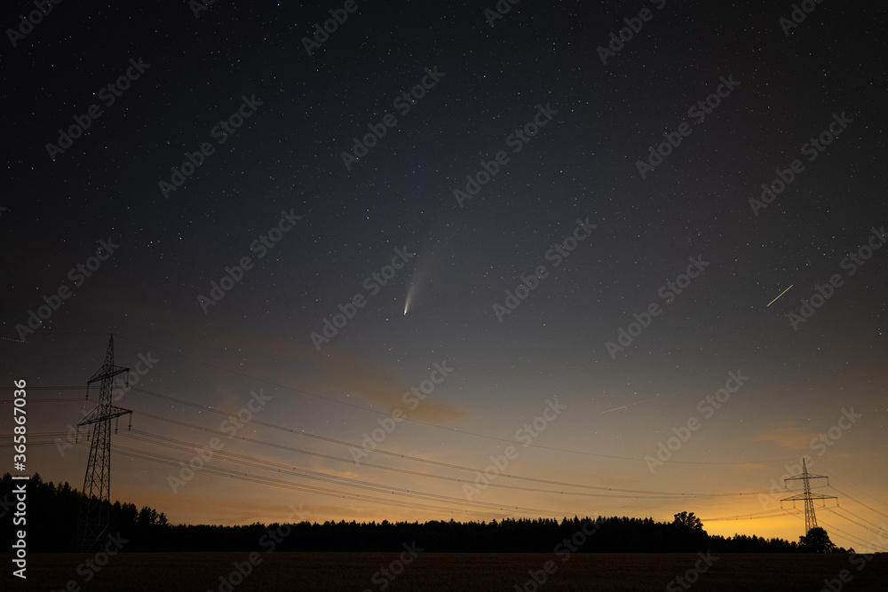 Obraz premium Neowise Comet / Komet, shot in Bavaria Germany