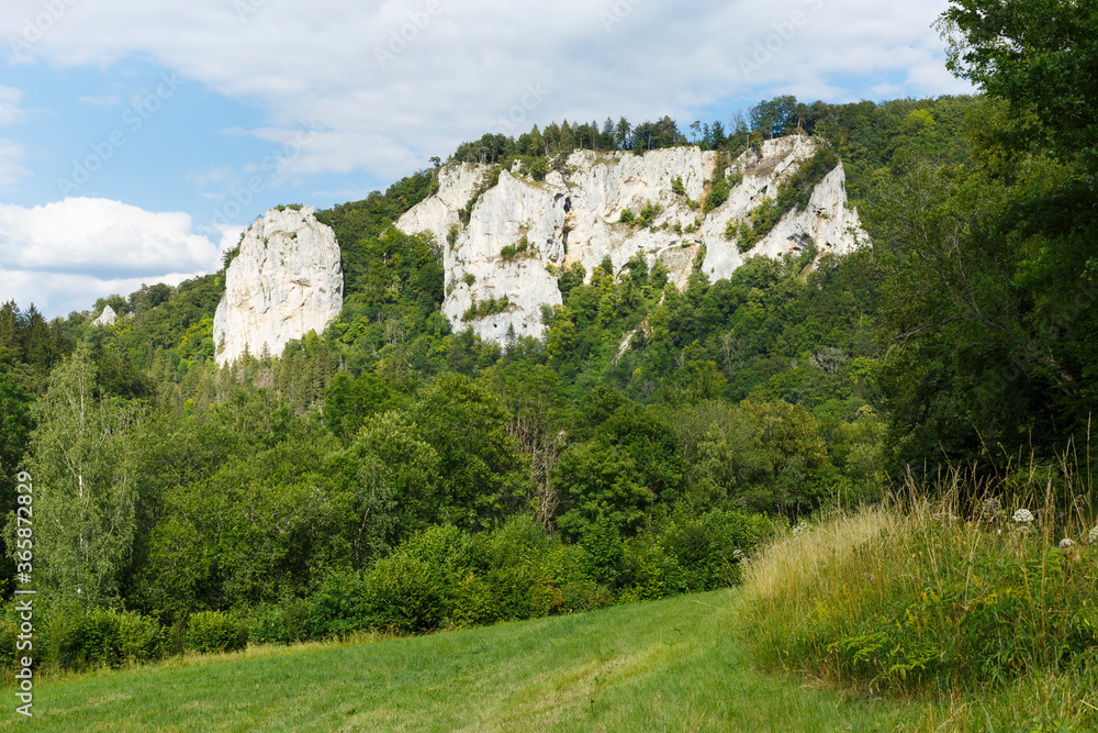 Felsen-Formation in der Nähe der Gemeinde Beuron im Oberen Donautal
