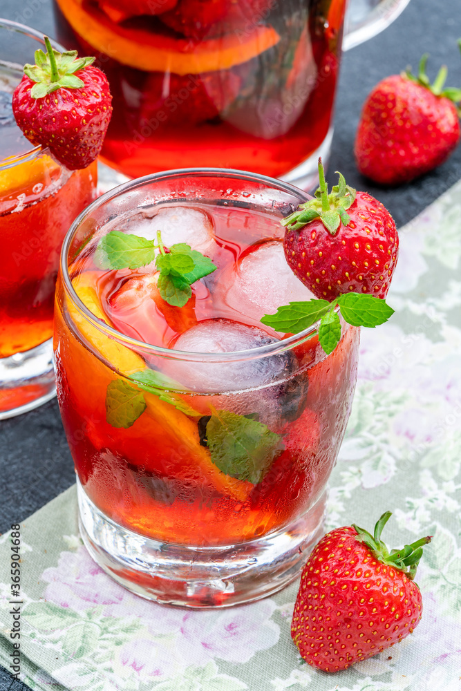 Traditional Pimms cocktail