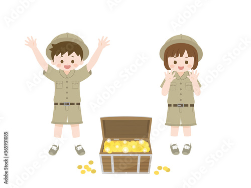 探検隊  お宝を発見する子供達のイラスト