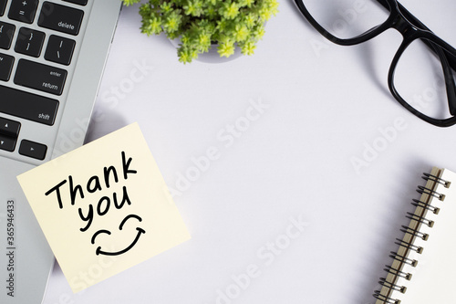 Fotografía Thank You Concept On Sticky Note