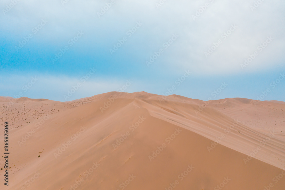 desert under bule sky