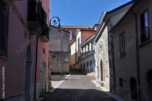 Sant'Angelo dei Lombardi - Vicolo del centro storico © lucamato