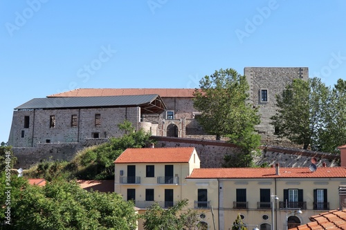 Sant'Angelo dei Lombardi - Castello longobardo che domina il borgo
