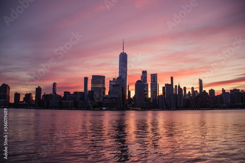 new york city skyline at sunset © malik