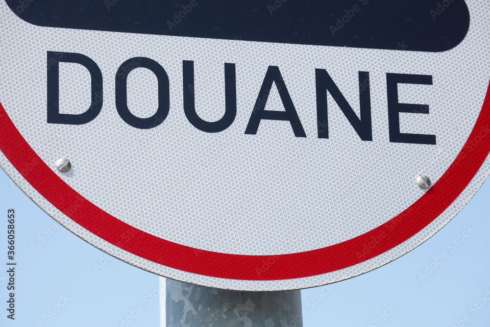 Schild Zoll, Douane, Grenzschild, Deutschland, Europa Stock Photo Adobe Stock
