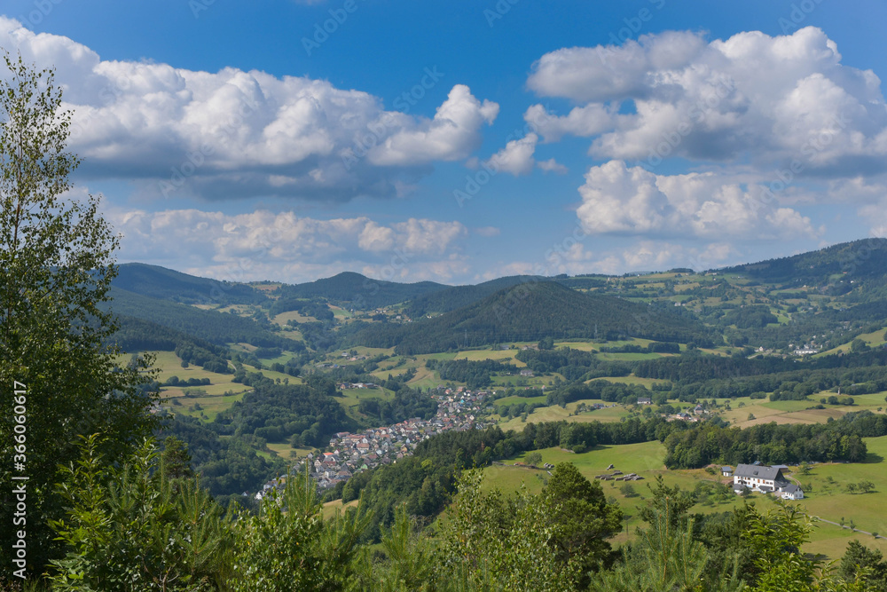 Naklejka premium Blick vom Tour de Faudé oberhalb von Orbey in den Vogesen