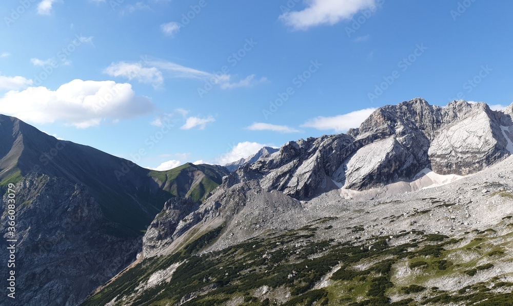 Bergische Landschaft auf der Zugspitze