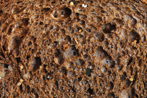 Canvastavla Closeup of a brown slice of bread