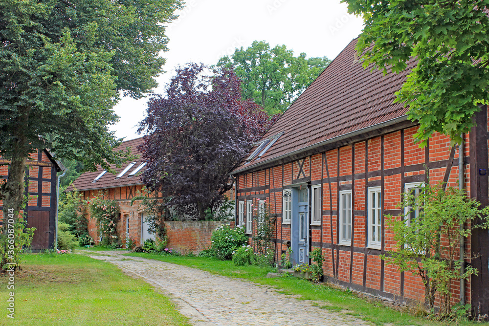 Wendland: Idylle im Rundlingsdorf (Niederschsen) Wendland: Idylle im Rundlingsdorf (Niederschsen)