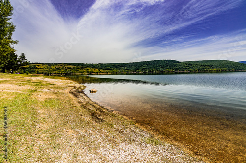 Lago del rasillo en la Rioja, españa photo