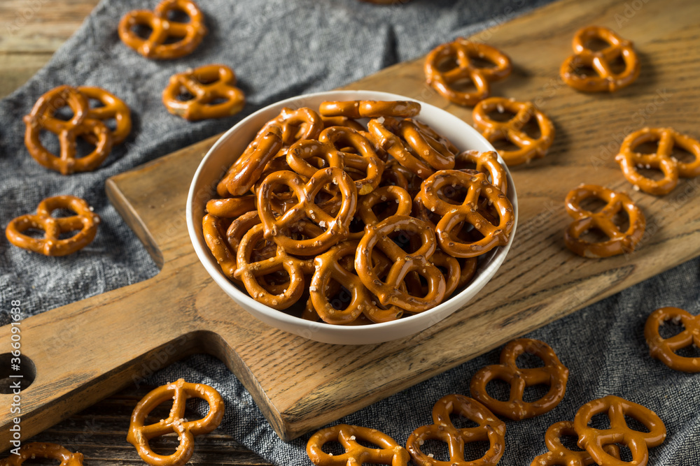 Fototapeta premium Salty Crunchy Pretzel Crackers