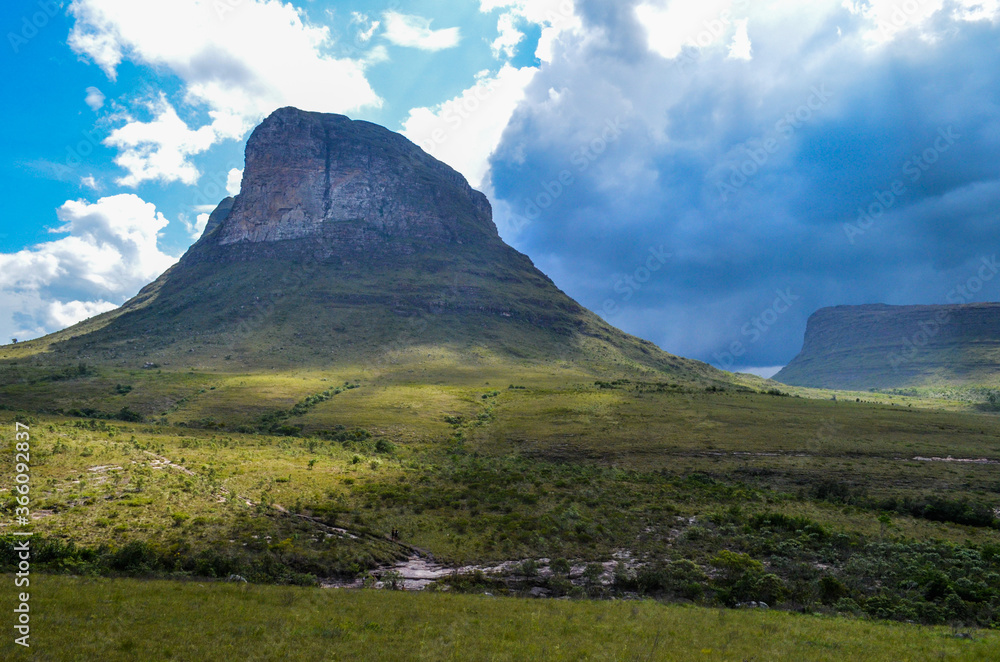 Fototapeta premium Ancient mountain in form of plateau composing a beautiful view. Located at Chapada Diamantina region in Brazil.