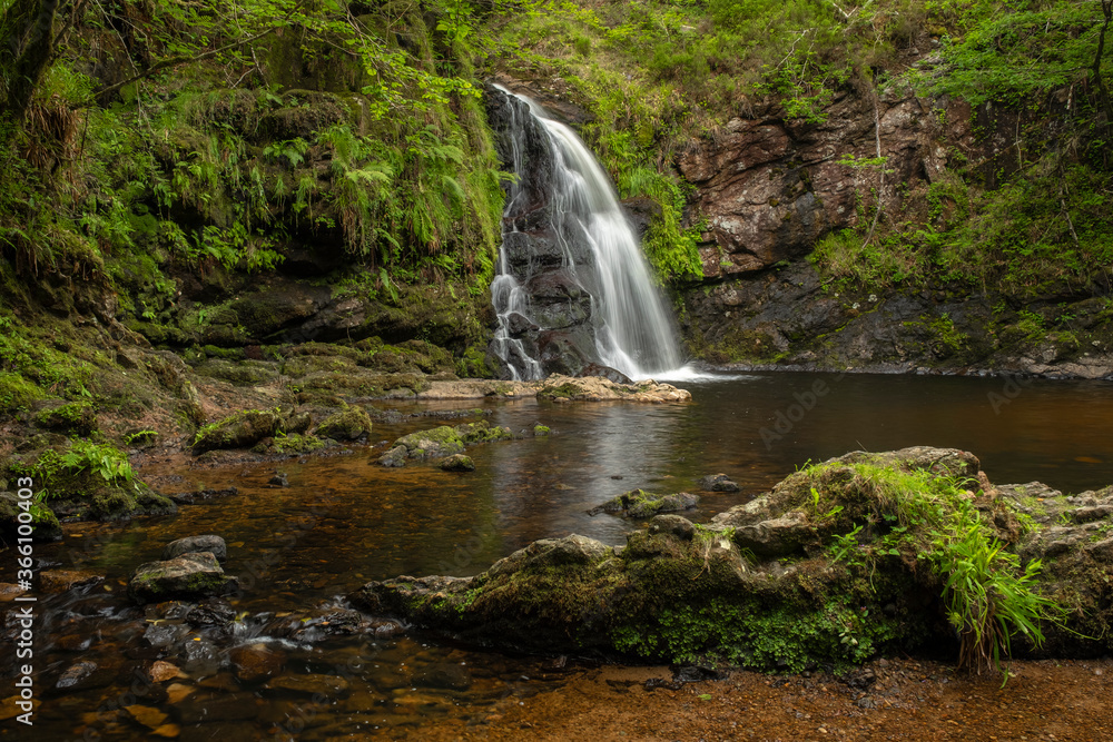 Obraz premium Tourmakeady waterfall. Co. Mayo, Ireland
