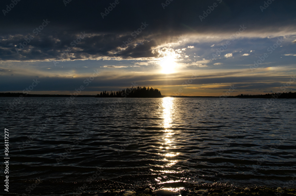 Obraz premium Sunset Over Astotin Lake