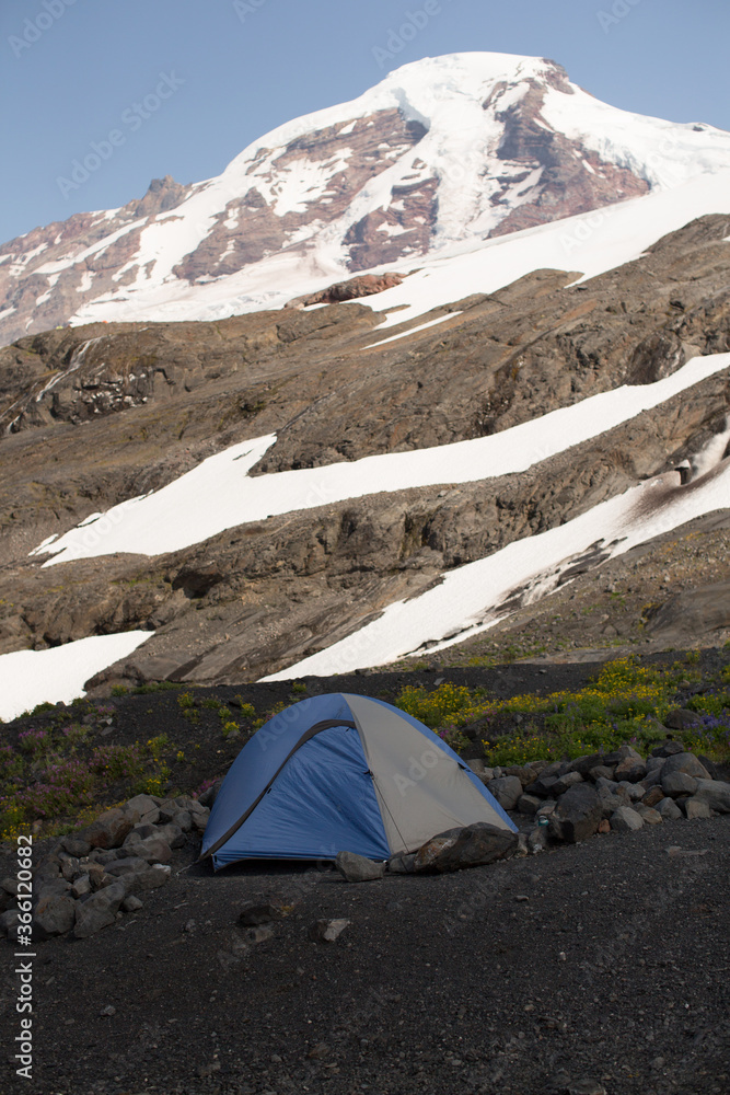 Tent on top of mountain in Mt Baker - Snoqualmie national forest