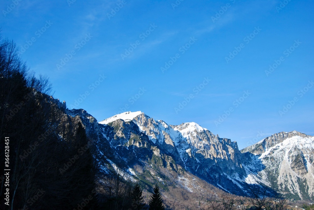 Fototapeta premium mountains in the snow