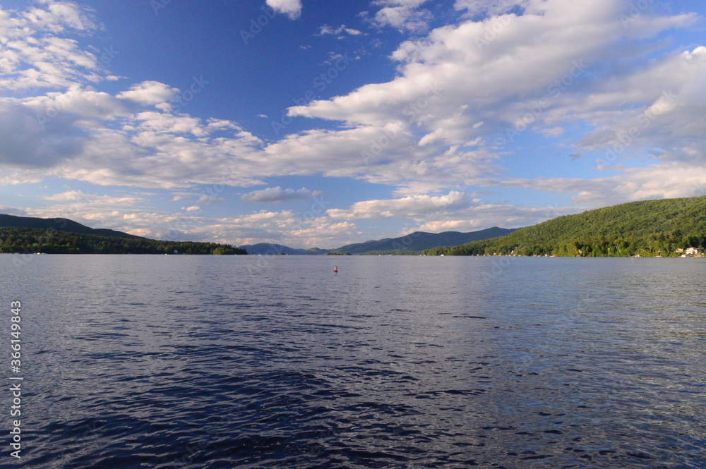 Fototapeta premium lake and mountains