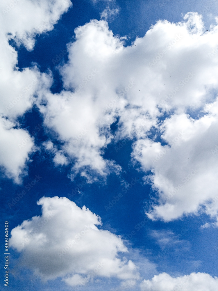 Obraz premium blue sky with clouds