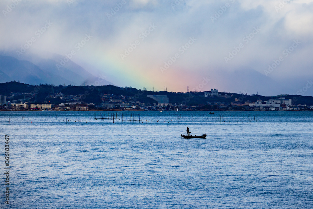 Fototapeta premium 虹の琵琶湖