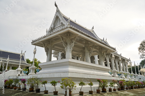Architecture design of Wat Kaew Korawaran, Krabi