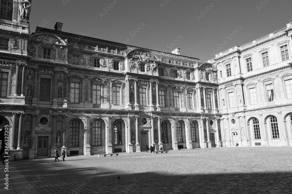 Fototapeta premium old houses in paris france