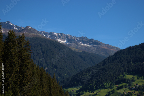 Bergpanorama in der nähe von Davos 27.5.2020