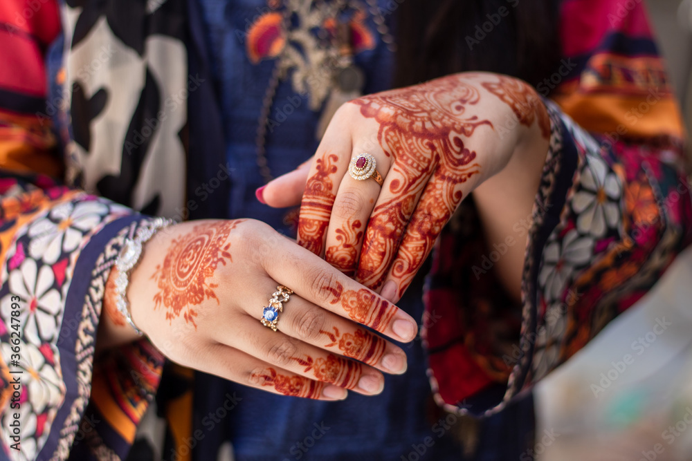 henna tattoo on hands