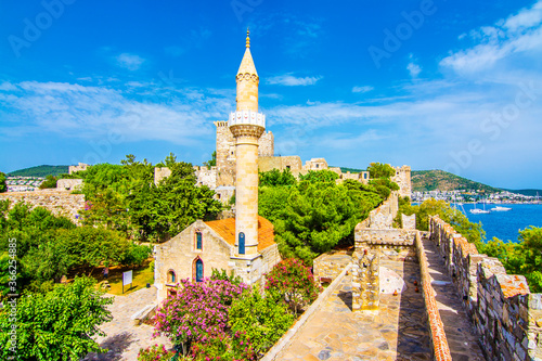 Fototapeta Naklejka Na Ścianę i Meble -  Kizilhisarli Mustafa Pasa Mosque in Bodrum Castle, Turkey