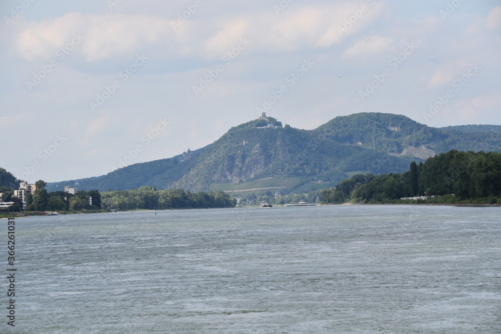 Auf dem Rhein