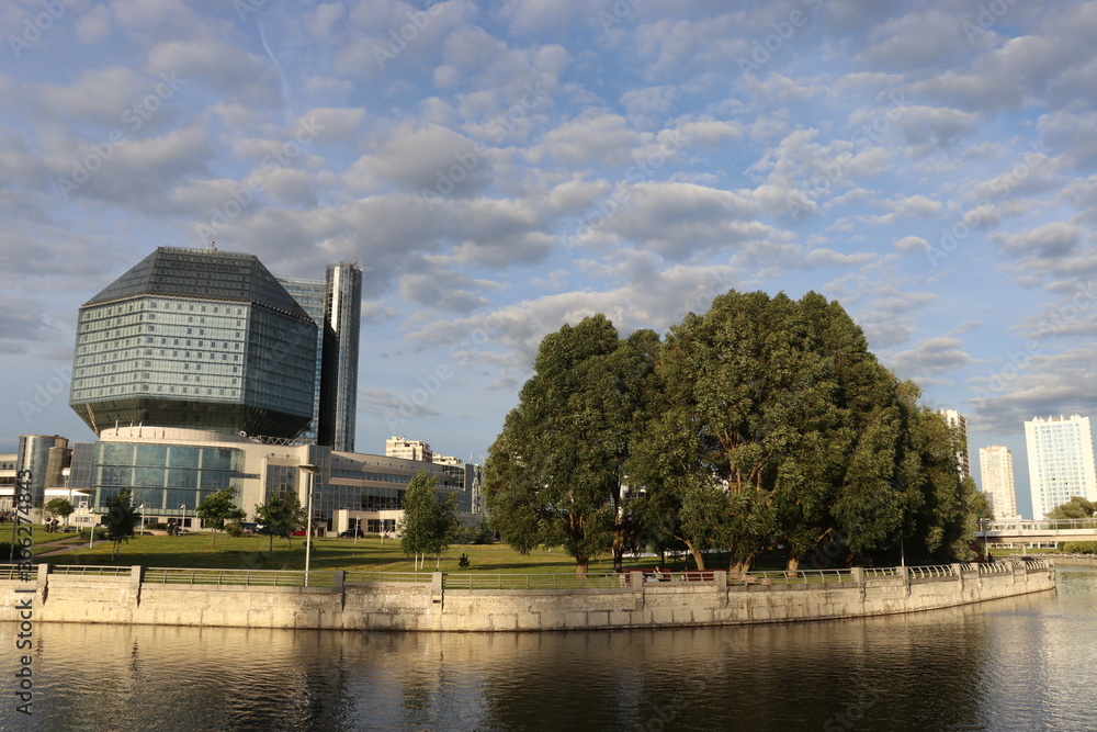 Fototapeta premium modern green park with amazing library view