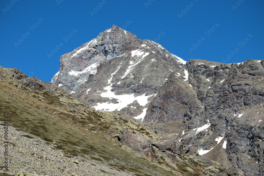 Bergpanorama auf dem Julierpass in der Schweiz 27.5.2020