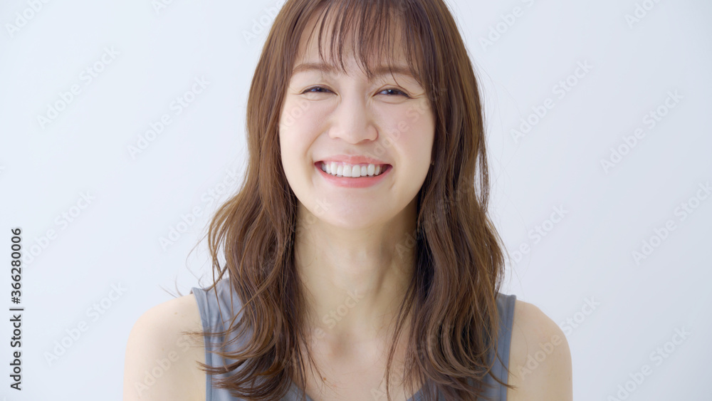 女性