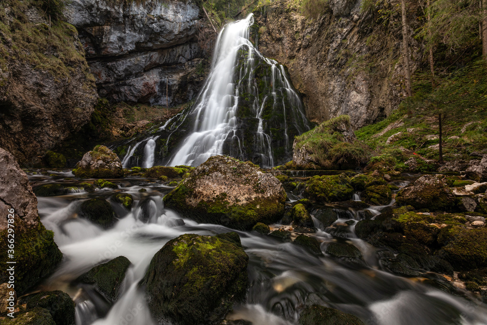 Fototapeta premium waterfall in the mountains